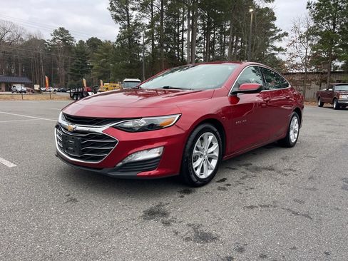 Used 2024 Chevrolet Malibu LT image 2