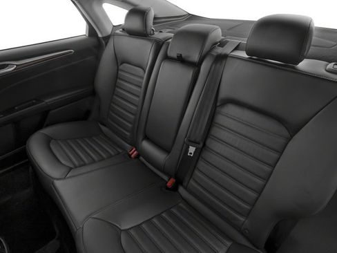 Used 2017 Ford Fusion Energi SE image 14