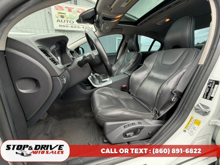 Used 2017 Volvo S60 T5 Dynamic AWD/4WD image 14