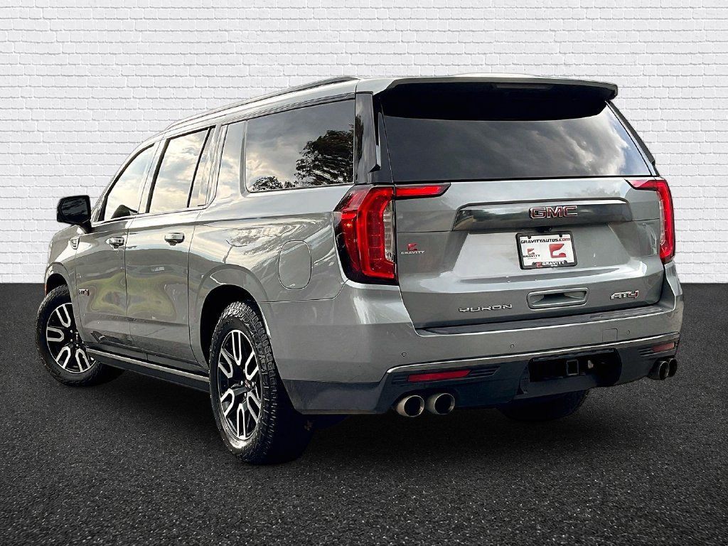 Used 2023 GMC Yukon XL AT4 w/ AT4 Premium Plus Package AWD/4WD image 4