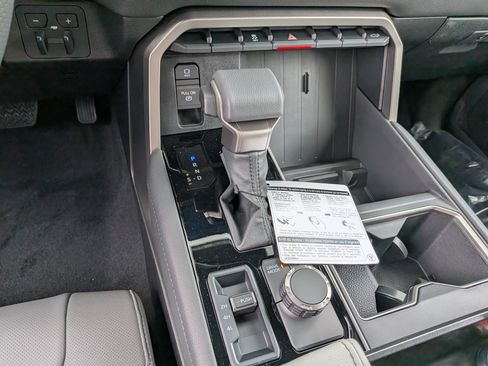 New 2026 Toyota Tundra Limited AWD/4WD image 19