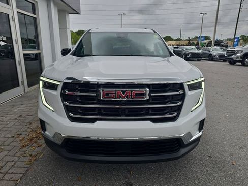 Certified 2025 GMC Acadia Elevation FWD image 2