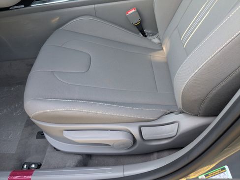 New 2026 Hyundai Elantra Sport FWD image 21