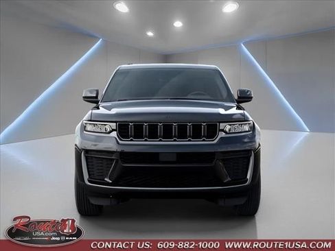 New 2026 Jeep Grand Cherokee Altitude AWD/4WD image 7