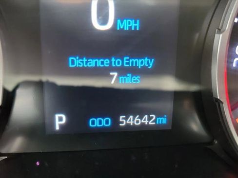 Used 2020 Toyota RAV4 XLE image 19