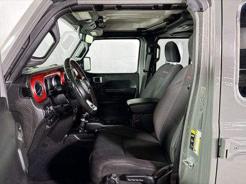 Used 2022 Jeep Wrangler Unlimited Rubicon AWD/4WD image 10
