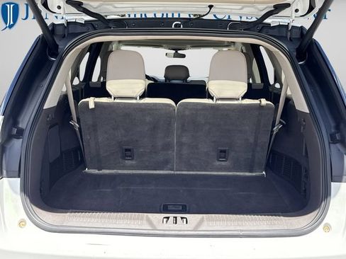 Used 2020 Lincoln Aviator Reserve w/ Equipment Group 202A AWD/4WD image 17
