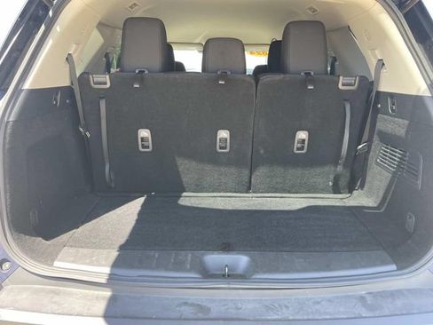 Used 2024 Nissan Pathfinder SV FWD image 8