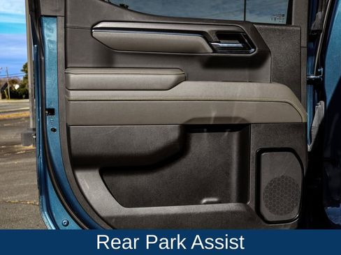 Used 2024 Chevrolet Silverado 1500 ZR2 w/ Technology Package image 32