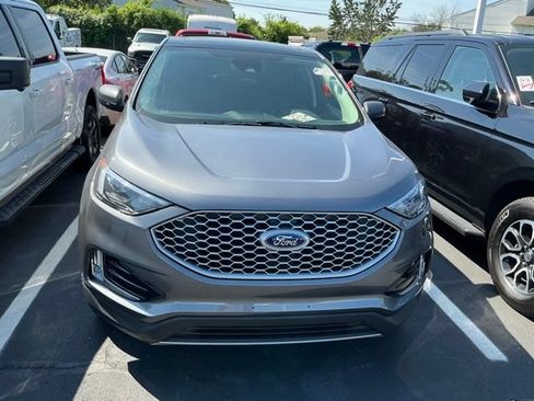 Used 2024 Ford Edge SEL w/ Convenience Package AWD/4WD image 3