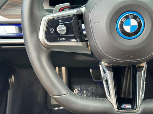 Used 2023 BMW i7 xDrive60 image 22