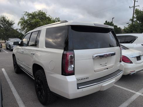 Used 2015 GMC Yukon Denali w/ Touring Package RWD image 5