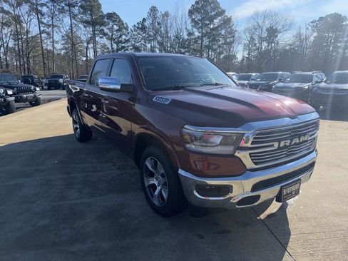 Used 2021 RAM 1500 Laramie AWD/4WD image 7