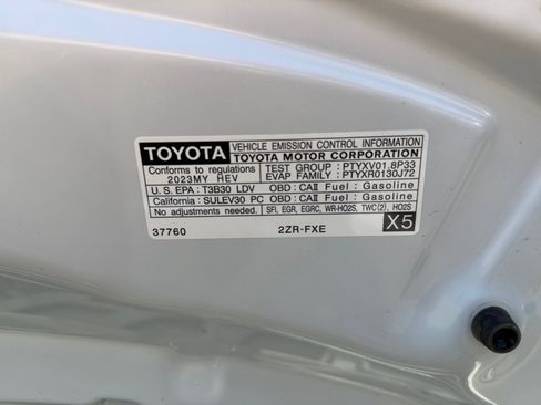 Used 2023 Toyota Corolla LE w/ Carpet Mat Package (TMS) image 26