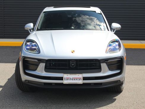 New 2026 Porsche Macan AWD/4WD image 11