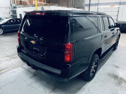 Used 2018 Chevrolet Suburban LT AWD/4WD image 9