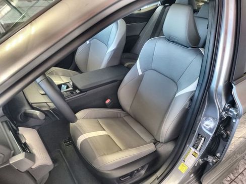 New 2026 Toyota Camry SE FWD image 11