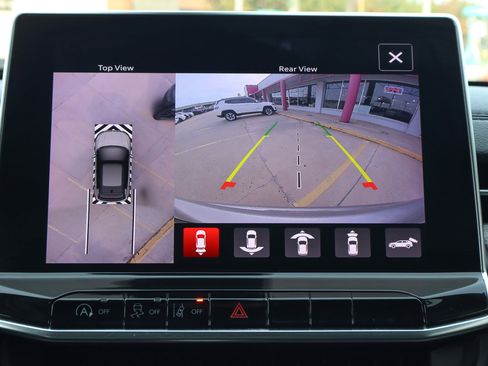 Used 2022 Jeep Compass Latitude w/ Sun and Sound Group image 11