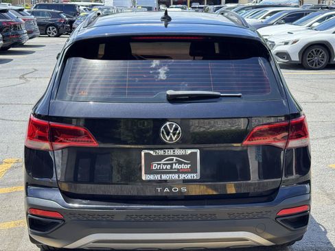 Used 2022 Volkswagen Taos S FWD image 8