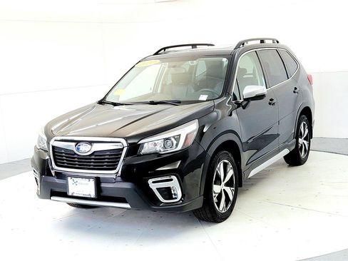 Used 2020 Subaru Forester Touring image 2