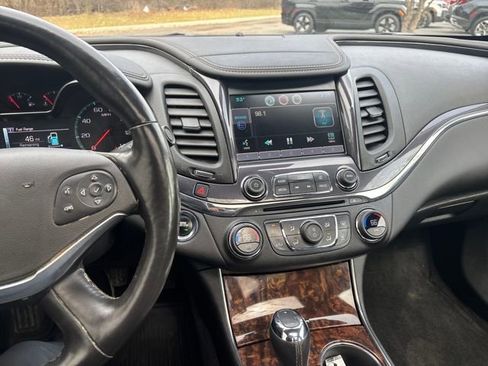 Used 2015 Chevrolet Impala LTZ image 19