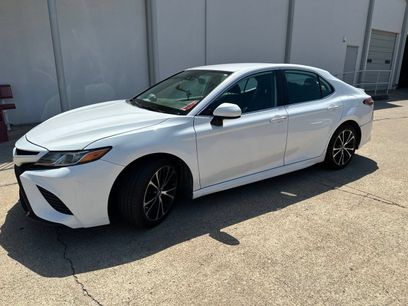 Used 2019 Toyota Camry SE