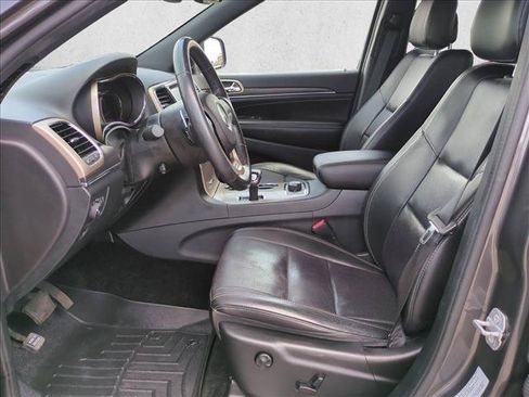 Used 2015 Jeep Grand Cherokee Limited w/ Luxury Group II AWD/4WD image 17