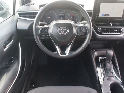 Certified 2025 Toyota Corolla SE FWD image 5