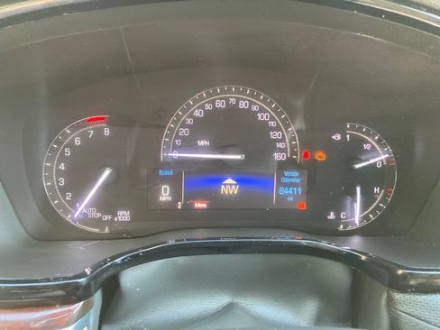 Used 2017 Cadillac XT5 Luxury w/ Driver Awareness Package AWD/4WD image 19