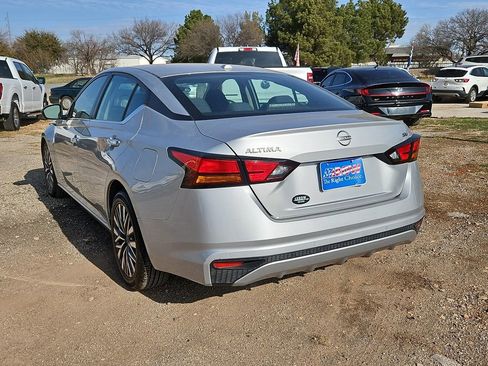 Used 2023 Nissan Altima 2.5 SV image 8