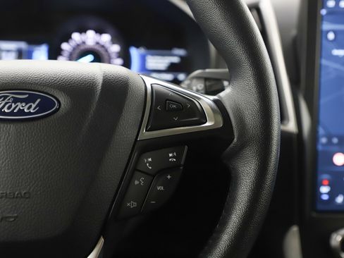 Used 2024 Ford Edge SEL image 26