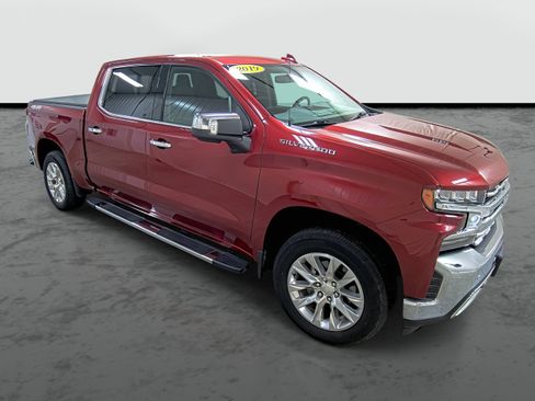 Used 2019 Chevrolet Silverado 1500 LTZ w/ LTZ Plus Package AWD/4WD image 5