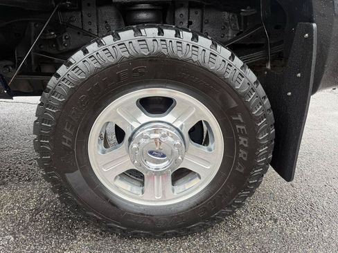 Used 2006 Ford F350 Lariat AWD/4WD image 10