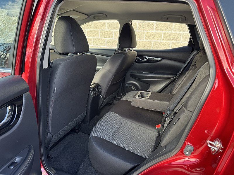 Used 2022 Nissan Rogue Sport SV AWD/4WD image 24