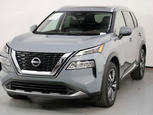Used 2022 Nissan Rogue SL w/ SL Premium Package image 44