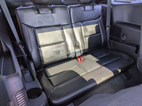 Used 2022 Ford Explorer XLT w/ Equipment Group 202A image 37