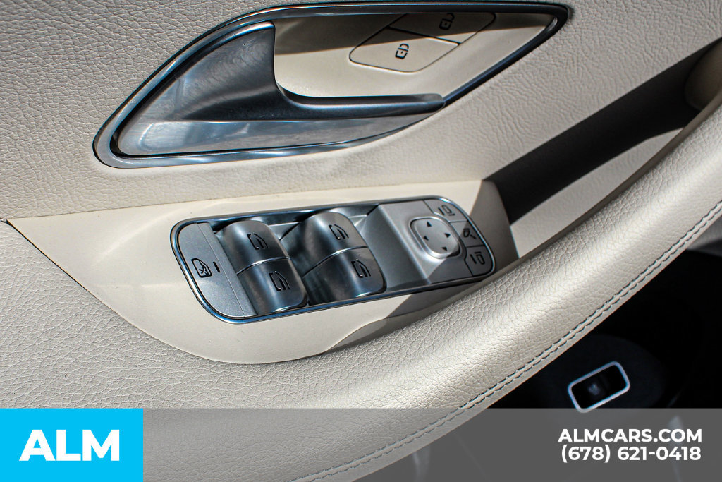 Used 2025 Mercedes-Benz GLE 350 4MATIC w/ AMG Line Exterior image 36