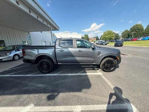 Used 2025 Ford Ranger Lariat w/ FX4 Off-Road Package AWD/4WD image 2