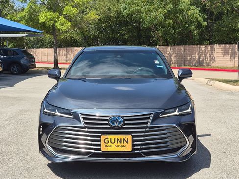 Used 2021 Toyota Avalon Limited FWD image 8