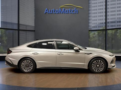 Used 2025 Hyundai Sonata Limited image 14