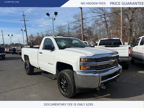 Used 2017 Chevrolet Silverado 2500 W/T w/ Snow Plow Prep Package image 4
