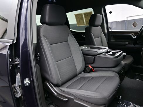 Used 2024 Chevrolet Silverado 1500 LT AWD/4WD image 14