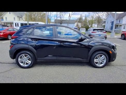 Certified 2023 Hyundai Kona SE AWD/4WD image 9