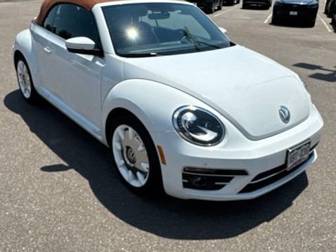 Used 2019 Volkswagen Beetle 2.0T Final Edition SEL FWD image 1