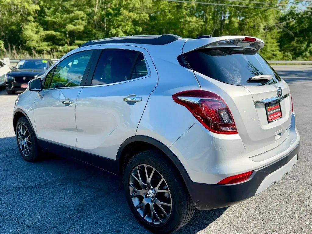Used 2019 Buick Encore Sport Touring AWD/4WD image 6