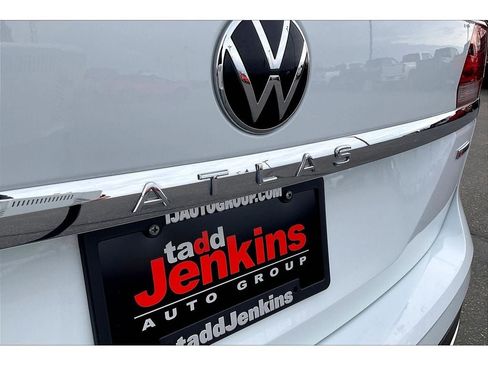 Used 2021 Volkswagen Atlas SEL image 34