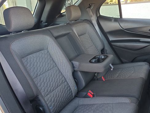 Used 2020 Chevrolet Equinox LT image 29