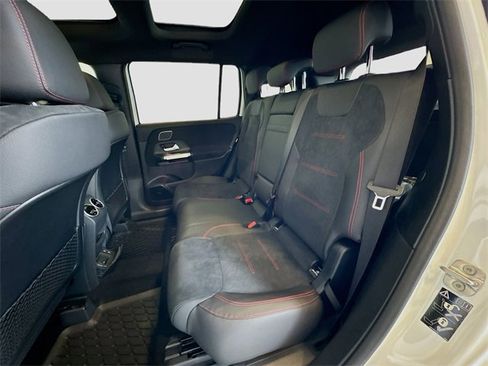 New 2025 Mercedes-Benz GLB 250 GLB 250 image 6