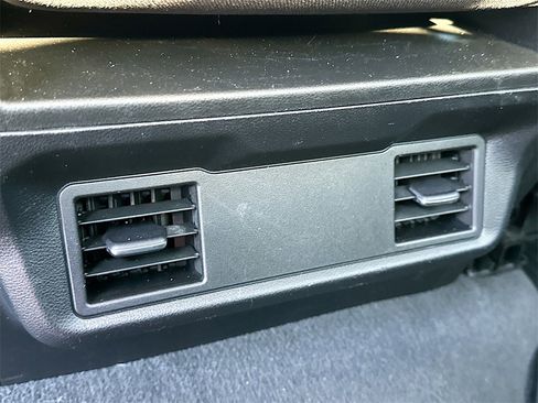 Used 2024 Chevrolet Silverado 3500 LT image 24