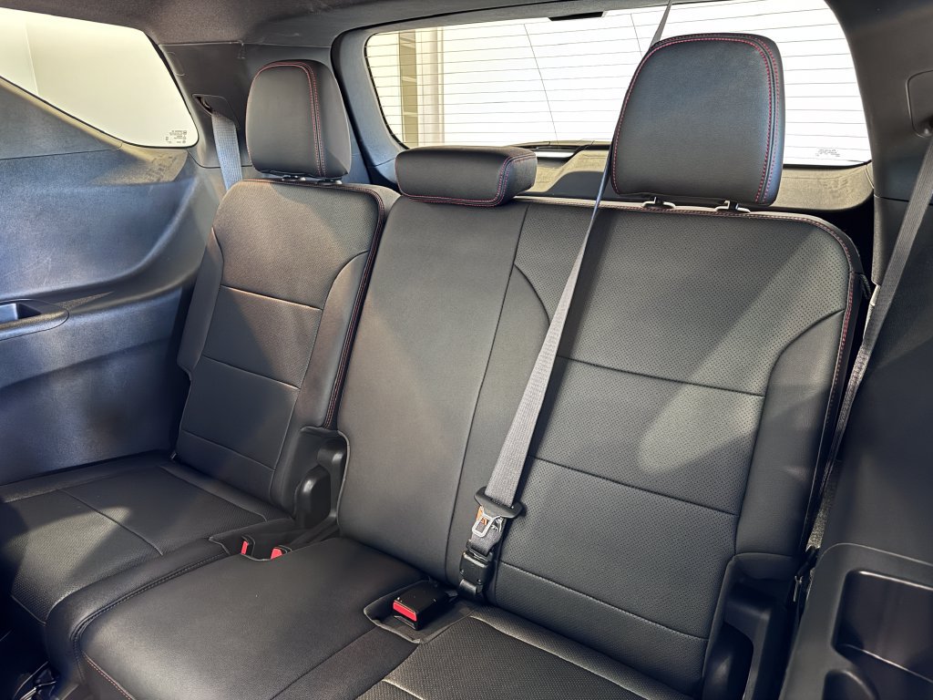 Certified 2025 Chevrolet Traverse RS AWD/4WD image 14